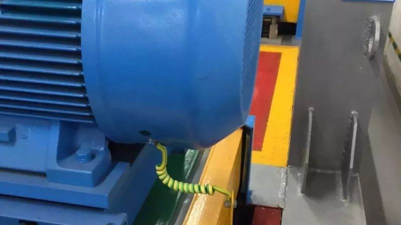 数控机床控制柜维修：关键步骤与常见问题解析**